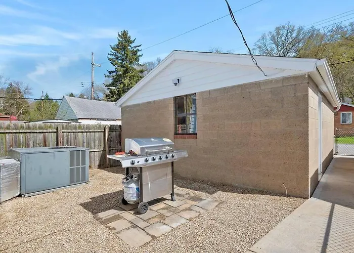 Stylish And Modern 2bdr In Millvale/lawrenceville *