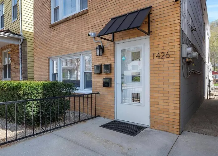 Stylish And Modern 2bdr In Millvale/lawrenceville Apartment *
